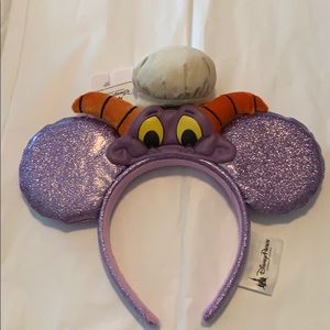 Walt Disney world Minnie Mouse ears.